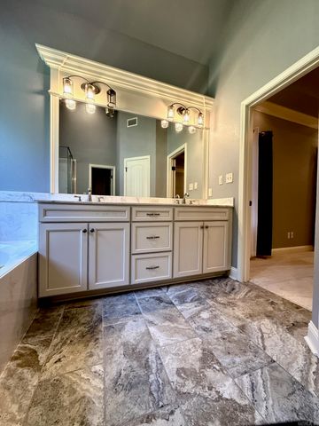 225 BlueBell Court, Hot Springs, AR 71901