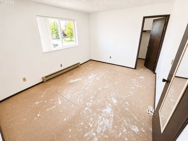 3182 Ne 16TH St, Gresham, OR 97030