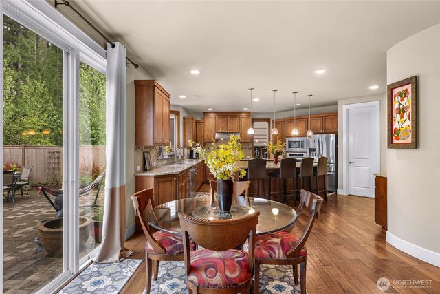 10082 240th Avenue NE, Redmond, WA 98053
