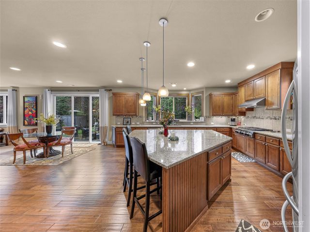 10082 240th Avenue NE, Redmond, WA 98053