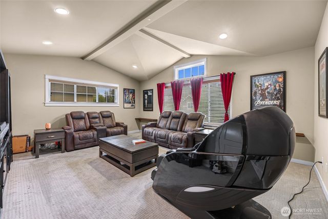 10082 240th Avenue NE, Redmond, WA 98053
