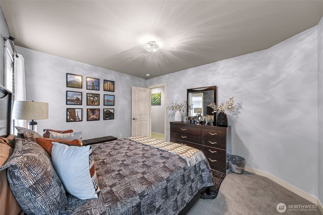10082 240th Avenue NE, Redmond, WA 98053