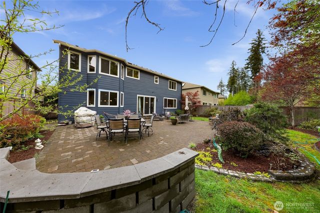 10082 240th Avenue NE, Redmond, WA 98053