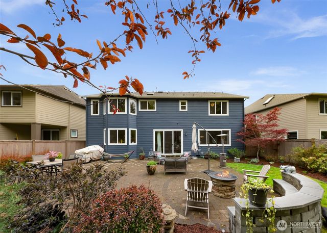 10082 240th Avenue NE, Redmond, WA 98053