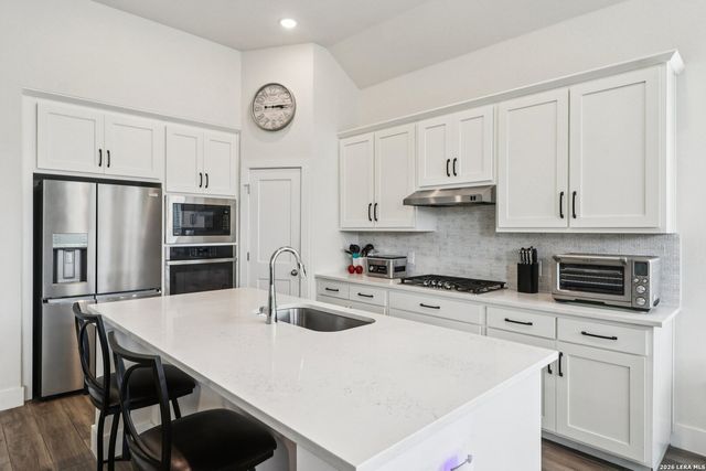 1643 HOUGHTON, Bulverde, TX 78163