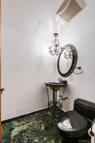 10214 Larwin Ave 7, Chatsworth, CA 91311