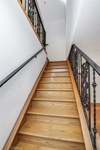 10214 Larwin Ave 7, Chatsworth, CA 91311