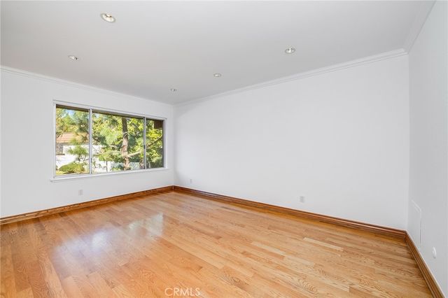 10214 Larwin Ave 7, Chatsworth, CA 91311