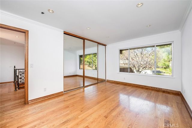 10214 Larwin Ave 7, Chatsworth, CA 91311