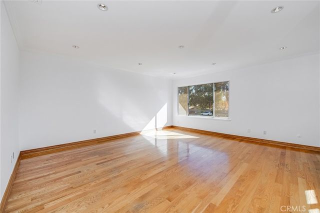 10214 Larwin Ave 7, Chatsworth, CA 91311