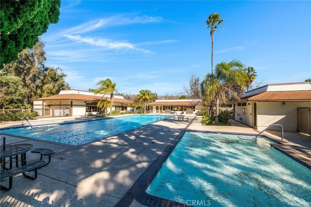 10214 Larwin Ave 7, Chatsworth, CA 91311