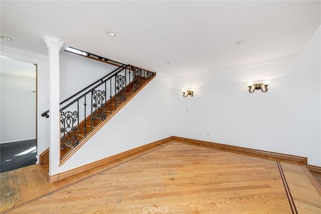 10214 Larwin Ave 7, Chatsworth, CA 91311