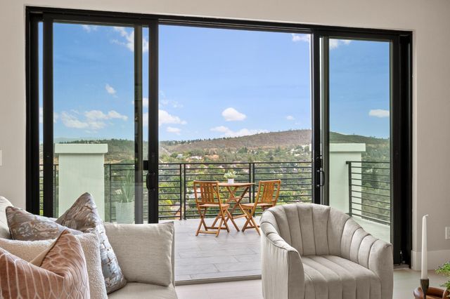 3271 Woodleigh Ln, Cameron Park, CA 95682