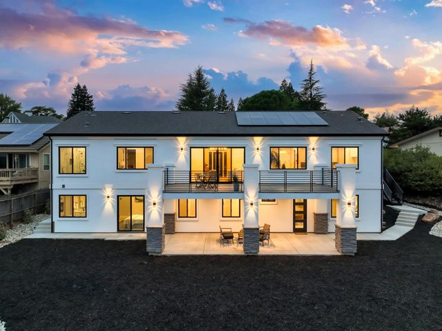 3271 Woodleigh Ln, Cameron Park, CA 95682