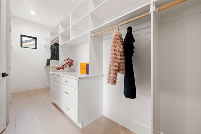 3271 Woodleigh Ln, Cameron Park, CA 95682