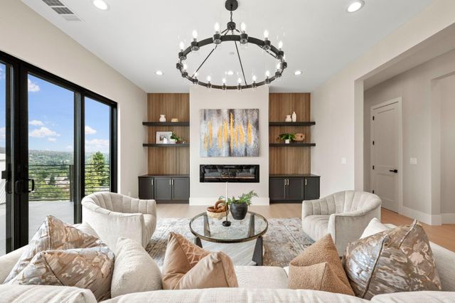 3271 Woodleigh Ln, Cameron Park, CA 95682