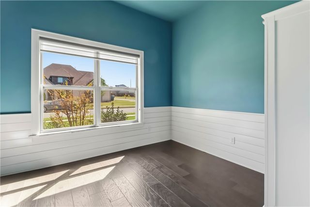 4606 SW Barton Street, Bentonville, AR 72713