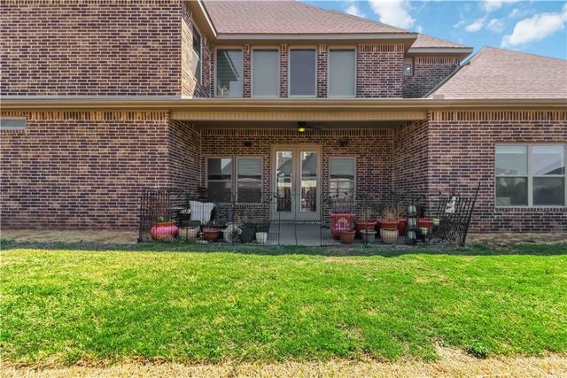 4606 SW Barton Street, Bentonville, AR 72713