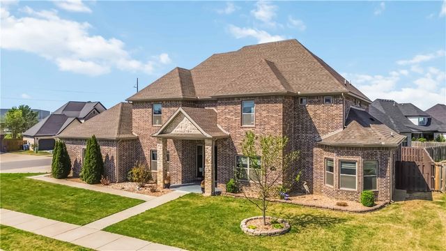 4606 SW Barton Street, Bentonville, AR 72713