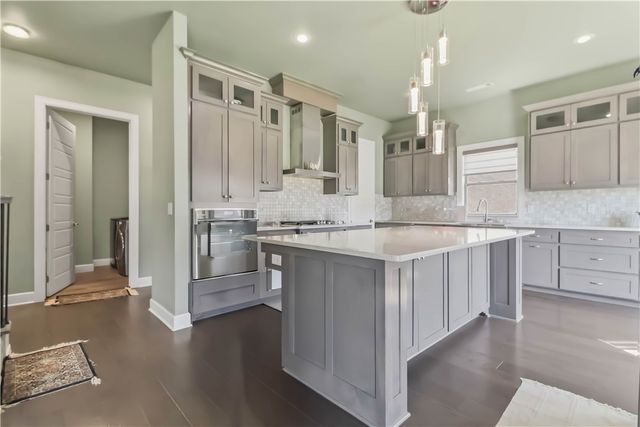 4606 SW Barton Street, Bentonville, AR 72713