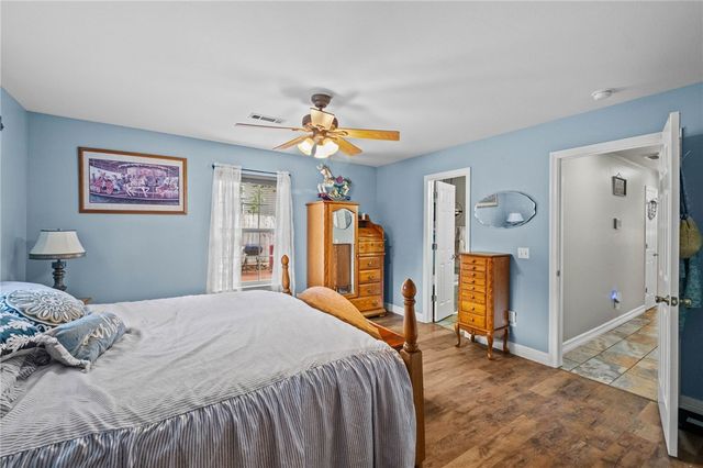 20628 Hillcrest Drive, Springdale, AR 72764