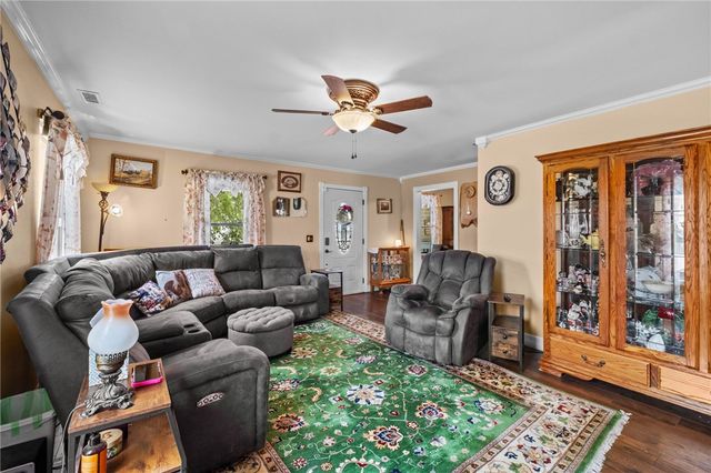 20628 Hillcrest Drive, Springdale, AR 72764
