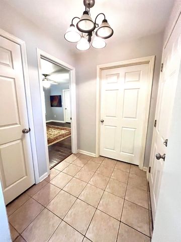 1402 Roes Rdg, Heber Springs, AR 72543