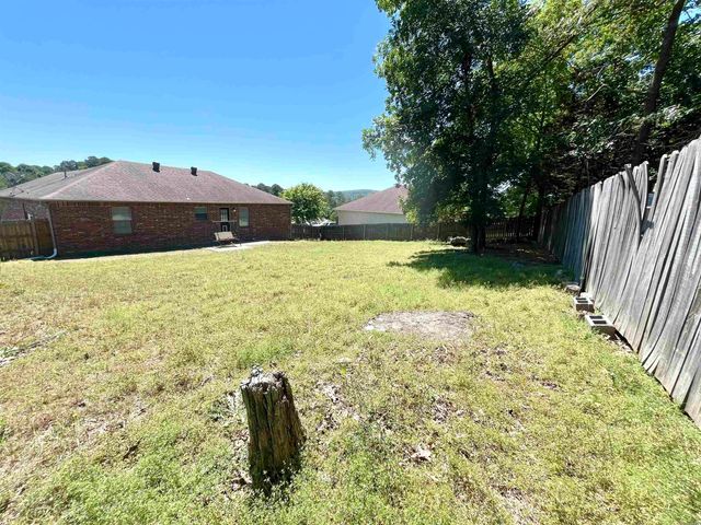 1402 Roes Rdg, Heber Springs, AR 72543