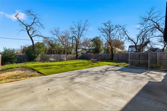 2108 Fort Avenue, Waco, TX 76707