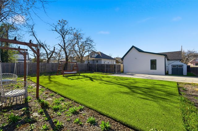 2108 Fort Avenue, Waco, TX 76707