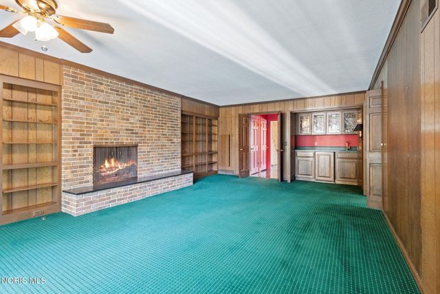 3905 Hillandale Road, East, Ottawa Hills, OH 43606