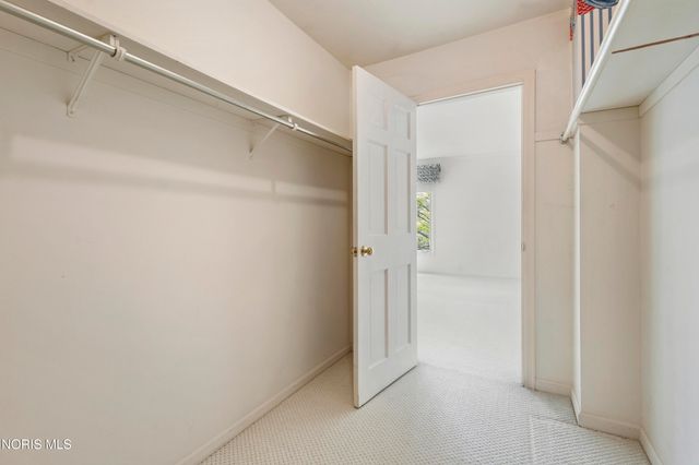 3905 Hillandale Road, East, Ottawa Hills, OH 43606