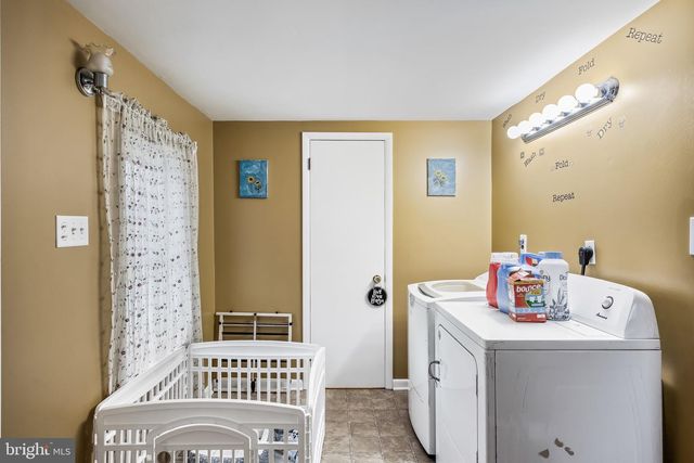 2276 WINSLOW RD, Williamstown, NJ 08094