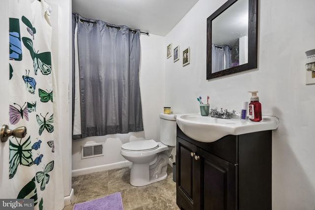 2276 WINSLOW RD, Williamstown, NJ 08094