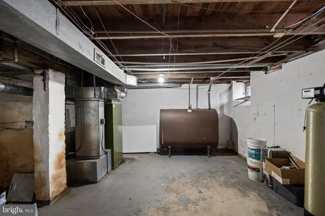 2276 WINSLOW RD, Williamstown, NJ 08094