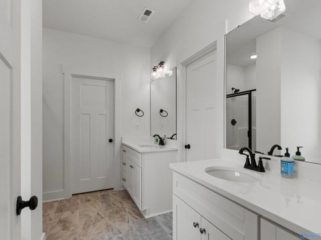 19993 Pebble Brook Lane, Athens, AL 35611