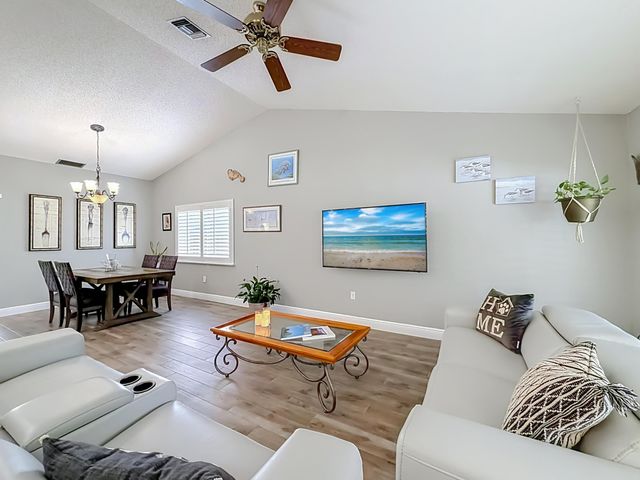 16751 Redwood Way, Weston, FL 33326