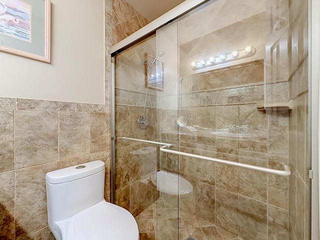 16751 Redwood Way, Weston, FL 33326