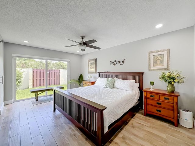 16751 Redwood Way, Weston, FL 33326