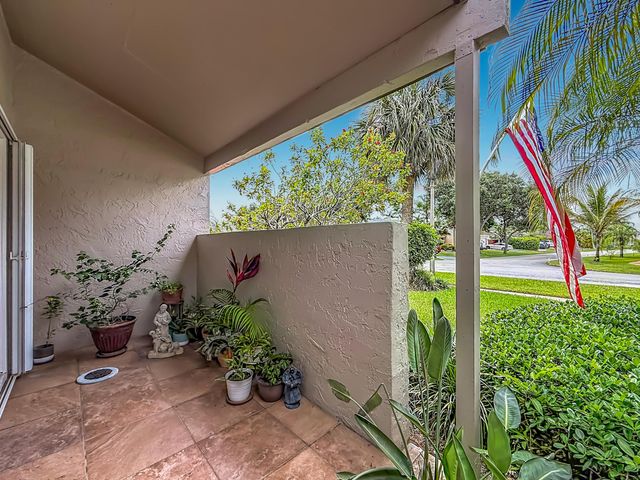 16751 Redwood Way, Weston, FL 33326