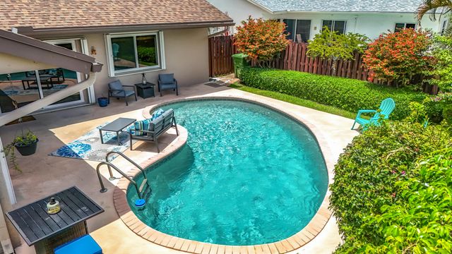 16751 Redwood Way, Weston, FL 33326