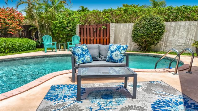 16751 Redwood Way, Weston, FL 33326