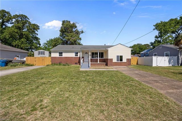 1513 Sagewood DR, Virginia Beach, VA 23455