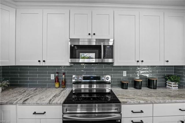 1513 Sagewood DR, Virginia Beach, VA 23455