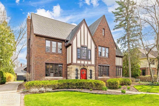 1006 Kensington Avenue, Grosse Pointe Park, MI 48230