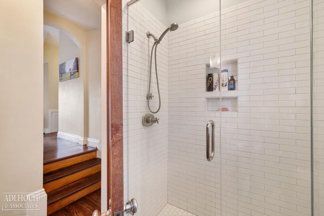 1006 Kensington Avenue, Grosse Pointe Park, MI 48230