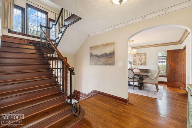1006 Kensington Avenue, Grosse Pointe Park, MI 48230