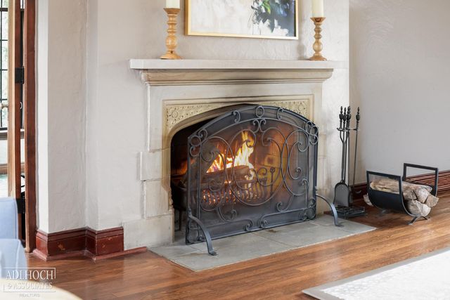 1006 Kensington Avenue, Grosse Pointe Park, MI 48230