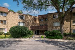 2600 Brookwood Way Drive 113A, Rolling Meadows, IL 60008