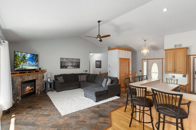 3932 162nd Lane NE, Ham Lake, MN 55304